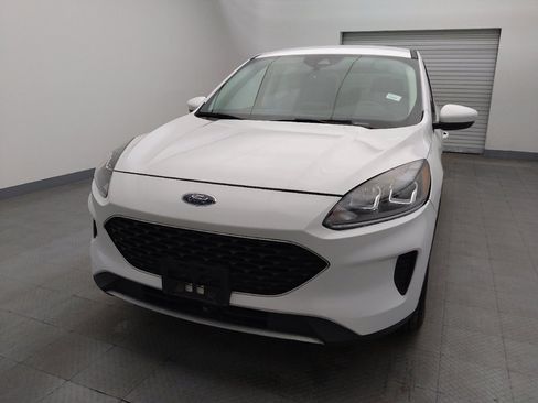 Used 2021 Ford Escape SE image 15