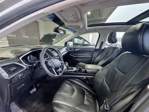 Used 2016 Ford Edge Titanium image 12