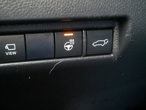 Used 2021 Toyota Venza Limited w/ Advanced Technology Package image 30