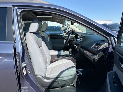 Used 2018 Subaru Outback 2.5i Limited AWD/4WD image 27