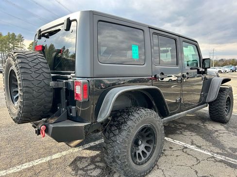 Used 2016 Jeep Wrangler Unlimited Willys image 3