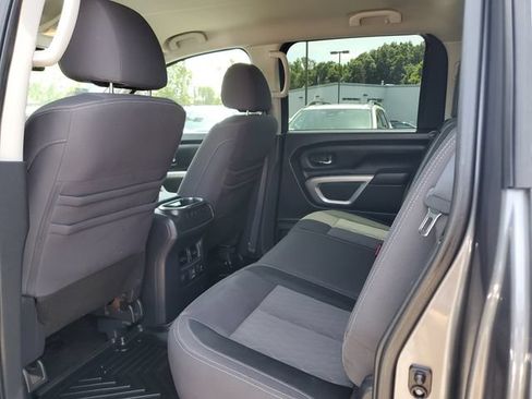 Used 2020 Nissan Titan SV w/ SV Convenience Package AWD/4WD image 15
