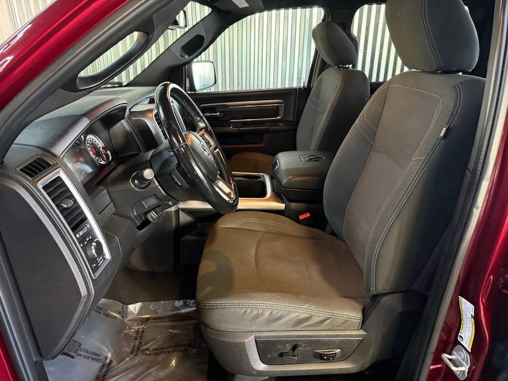 Used 2021 RAM 1500 Warlock AWD/4WD image 12