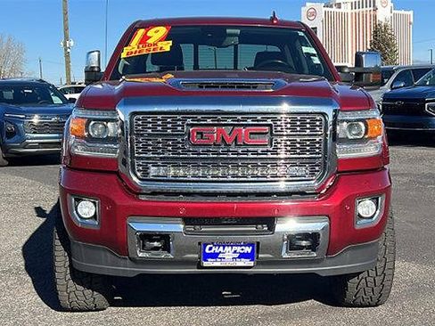 Used 2019 GMC Sierra 3500 Denali w/ Duramax Plus Package image 2