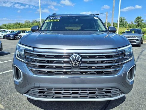 Used 2024 Volkswagen Atlas SE AWD/4WD image 5