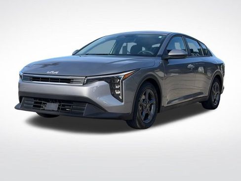 Certified 2025 Kia K4 FWD image 12