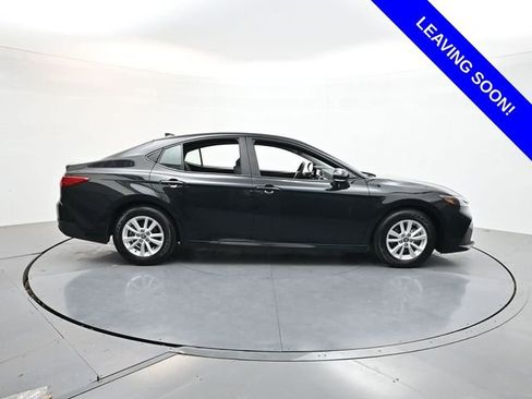 Used 2025 Toyota Camry LE FWD image 8