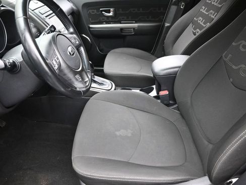 Used 2013 Kia Soul + w/ Audio Pkg image 15