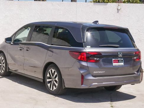 New 2026 Honda Odyssey EX-L image 7