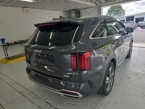 Used 2023 Kia Sorento EX AWD/4WD image 5