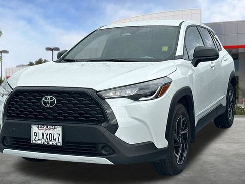 Certified 2024 Toyota Corolla Cross L FWD image 3