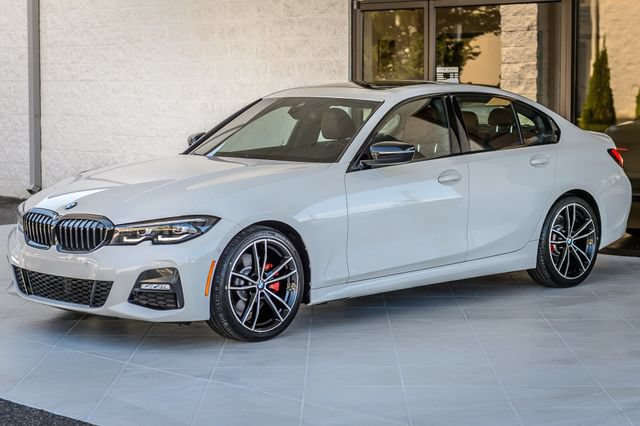 Used 2022 BMW 330i Sedan w/ M Sport Package RWD image 6