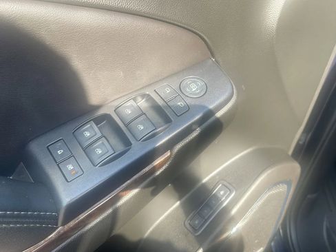 Used 2019 Chevrolet Tahoe LT AWD/4WD image 19