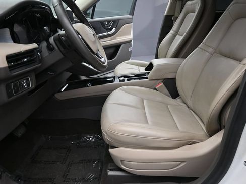 Used 2020 Lincoln Corsair AWD w/ Equipment Group 101A image 10