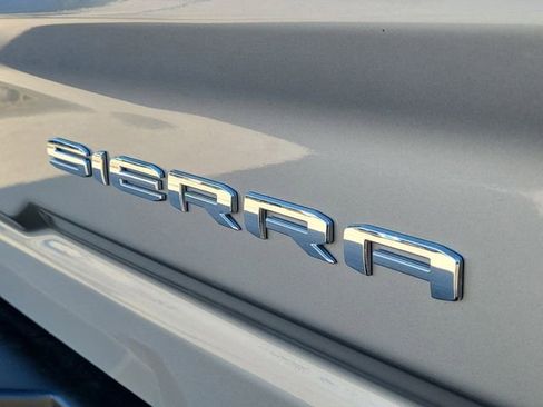 Used 2024 GMC Sierra 3500 AT4 w/ AT4 Premium Plus Package image 9