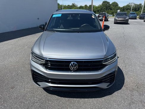 Certified 2023 Volkswagen Tiguan SE R-Line FWD image 2