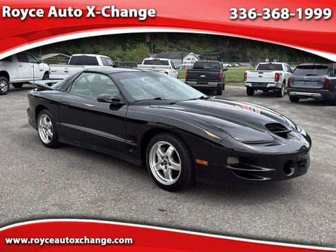 Used 2000 Pontiac Firebird Formula w/ Security Pkg RWD image 1