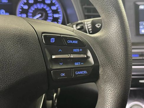 Used 2020 Hyundai Elantra SE w/ Cargo Package (C1) FWD image 16