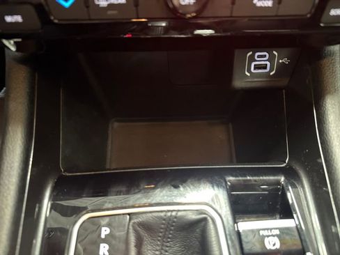 Used 2023 Jeep Compass Latitude AWD/4WD image 16