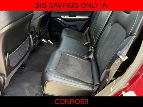 Used 2025 Jeep Grand Cherokee Altitude RWD image 24
