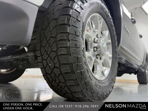 Used 2021 RAM 2500 Laramie AWD/4WD image 12