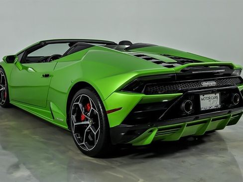Used 2020 Lamborghini Huracan EVO AWD/4WD image 8