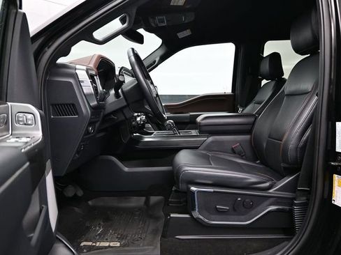 Used 2022 Ford F150 Lariat image 24