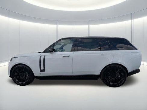 New 2026 Land Rover Range Rover Long Wheelbase SE AWD/4WD image 2