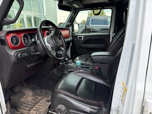 Used 2018 Jeep Wrangler Unlimited Rubicon w/ Dual Top Group AWD/4WD image 8
