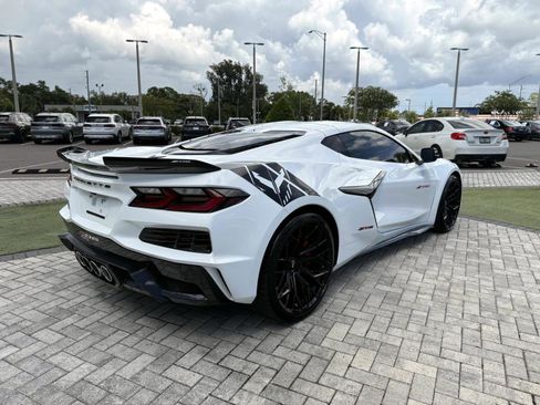 Used 2024 Chevrolet Corvette Z06 RWD image 5