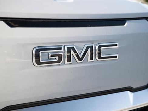 Used 2024 GMC Sierra EV Denali image 10