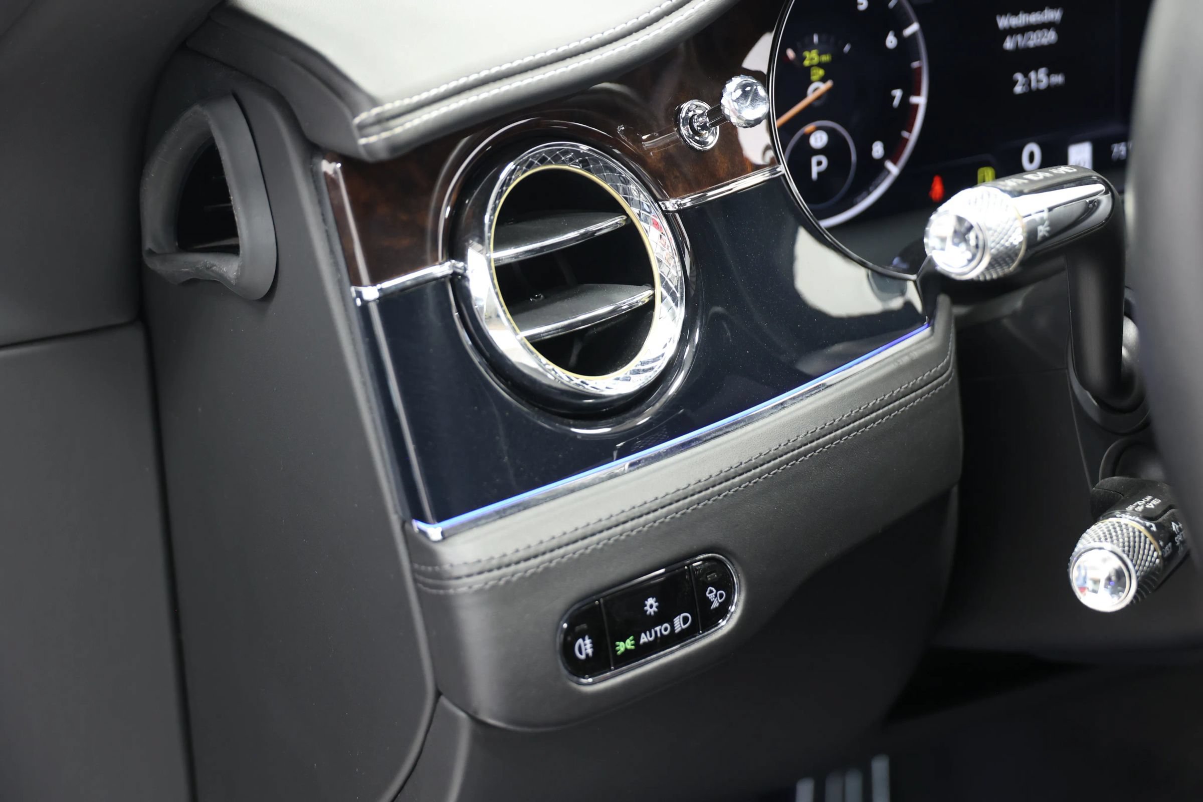 Used 2020 Bentley Continental GT AWD/4WD image 25