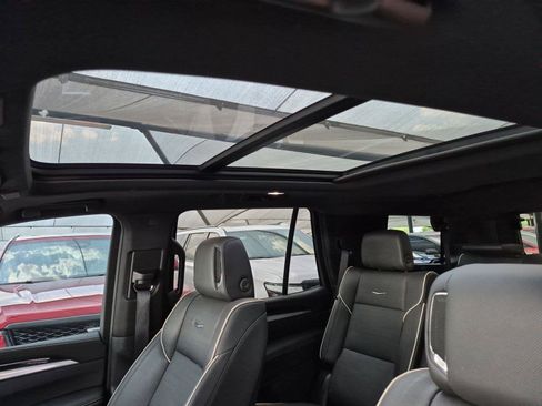 Used 2025 Cadillac Escalade Sport w/ Touring Package AWD/4WD image 8