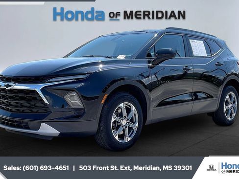 Used 2024 Chevrolet Blazer LT w/ Convenience Package FWD image 10
