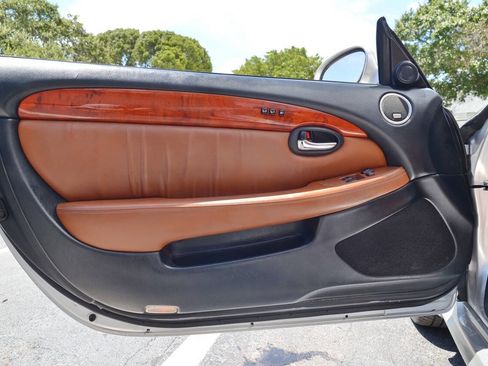 Used 2006 Lexus SC 430 Convertible image 10