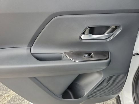 New 2026 Nissan Kicks SV image 12