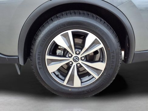 Used 2023 Nissan Murano SV image 3