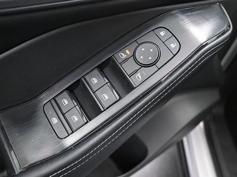 Used 2025 Nissan Rogue SV image 13