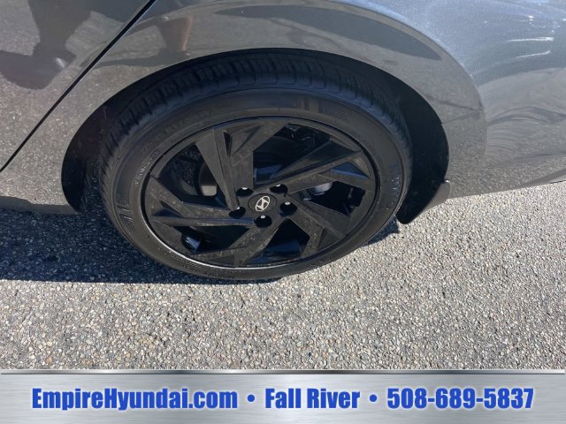Used 2026 Hyundai Elantra Sport FWD image 8