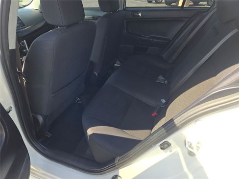 Used 2017 Mitsubishi Lancer ES FWD image 19