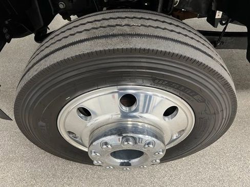 Used 2024 Ford F450 Platinum w/ FX4 Off-Road Package AWD/4WD image 15