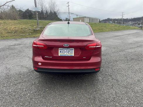 Used 2017 Ford Focus SE w/ Cold Weather Package image 6