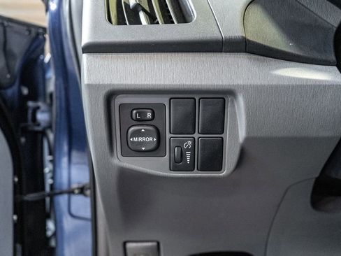 Used 2010 Toyota Prius Five image 20