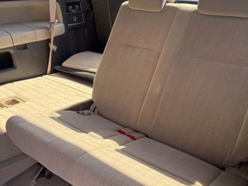 Used 2008 Toyota Sequoia SR5 AWD/4WD image 8
