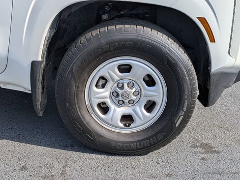 Used 2024 Nissan Frontier S w/ Technology Package image 15