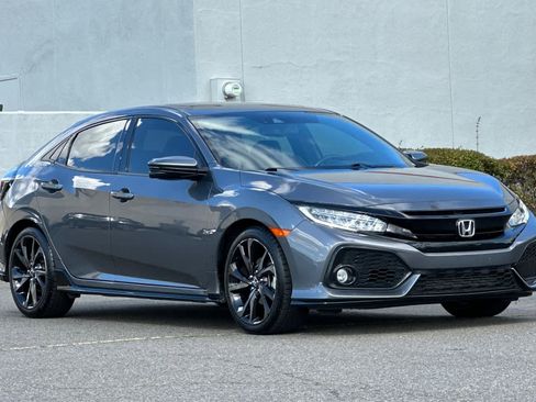 Used 2019 Honda Civic Sport Touring image 5