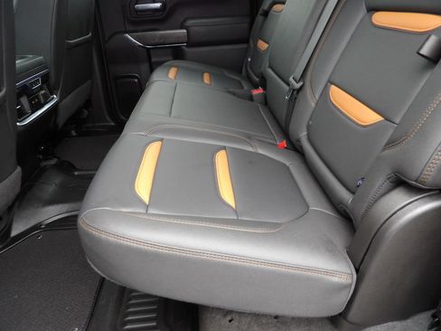 Used 2023 GMC Sierra 3500 AT4 w/ AT4 Preferred Package AWD/4WD image 34
