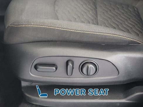 Used 2019 Chevrolet Equinox LT image 15