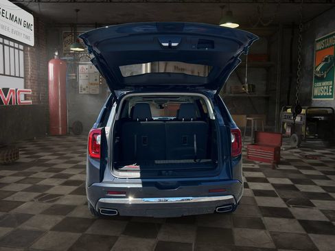 Certified 2023 GMC Acadia Denali w/ Denali Ultimate Package FWD image 26
