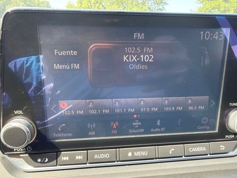 Used 2021 Nissan Rogue S FWD image 11